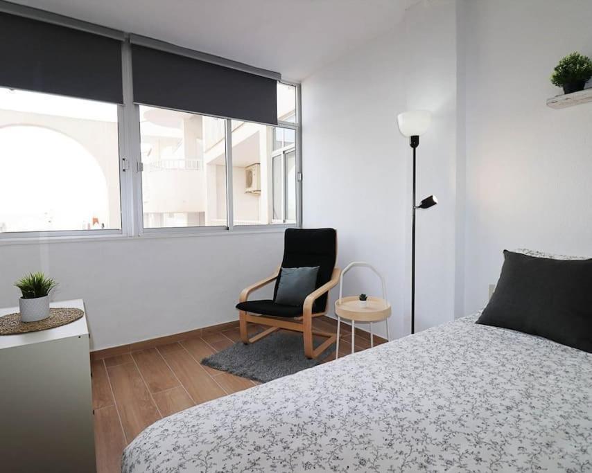 Brand New Apartment. 400 Meters Best Beach Torrevieja Esterno foto